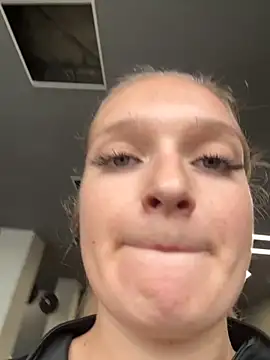 Bellatrisssaa online show from 09/29/25, 11:27