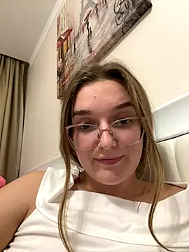 Bellatrisssaa online show from 12/03/25, 03:33