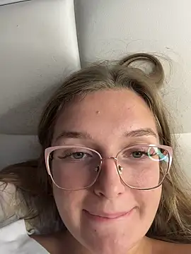 Bellatrisssaa online show from 09/16/25, 06:31