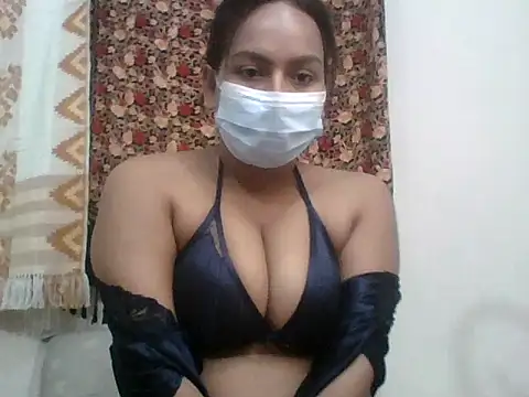 Samiya3344 online show from 12/17/25, 04:45