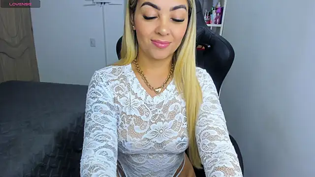 Snapshot of NicolPorto chatting on 10/03/25, 11:56 NicolPorto online show from 10/03/25, 11:56