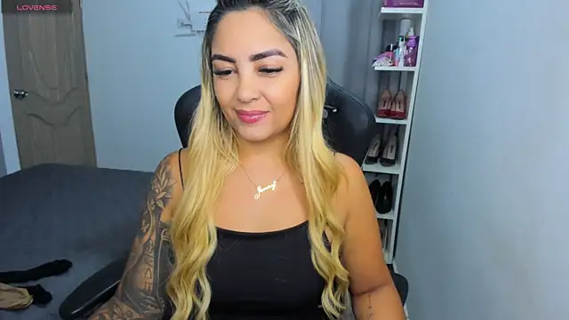 Snapshot of NicolPorto chatting on 09/22/25, 11:16 NicolPorto online show from 09/22/25, 11:16