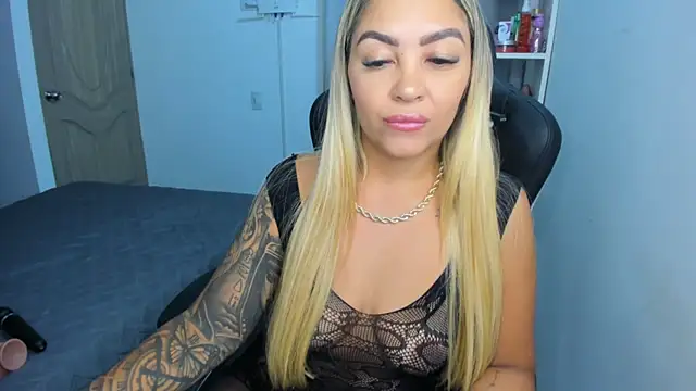 Snapshot of NicolPorto chatting on 09/15/25, 11:32 NicolPorto online show from 09/15/25, 11:32