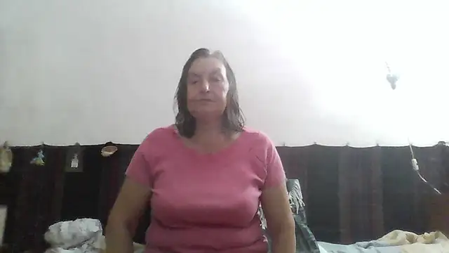 Snapshot of AnnaLive570 chatting on 07/13/26, 03:39 AnnaLive570 online show from 07/13/26, 03:39