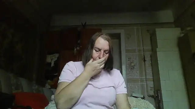 AnnaLive570 online show from 10/10/25, 12:50