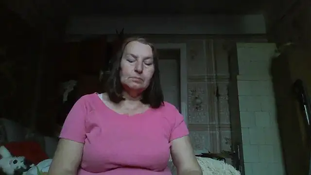 AnnaLive570 online show from 11/16/25, 09:58