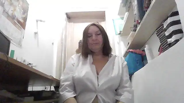 AnnaLive570 online show from 12/15/25, 05:24