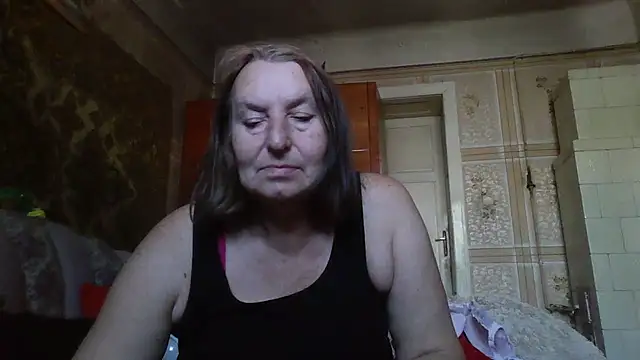 AnnaLive570 online show from 10/21/25, 09:09