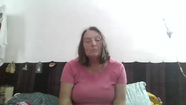 Snapshot of AnnaLive570 chatting on 06/07/26, 11:15 AnnaLive570 online show from 06/07/26, 11:15