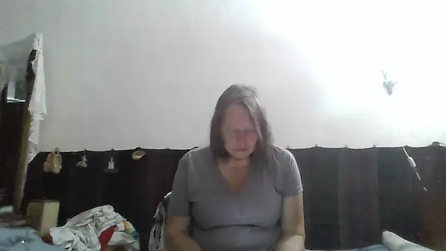 Snapshot of AnnaLive570 chatting on 07/08/26, 03:19 AnnaLive570 online show from 07/08/26, 03:19