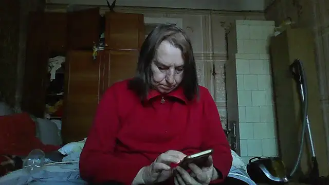 AnnaLive570 online show from 10/22/25, 08:25