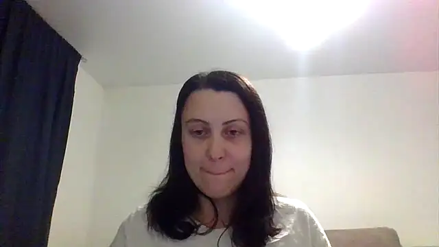 Snapshot of Nyrella chatting on 11/24/25, 07:14 Nyrella online show from 11/24/25, 07:14