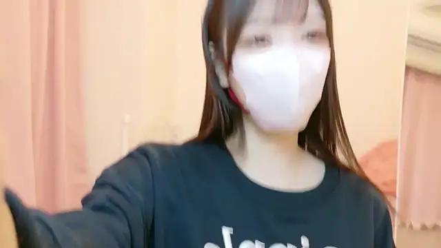 roachan  online show from 03/08/26, 01:47