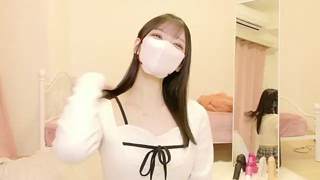 roachan  online show from 02/17/26, 01:30