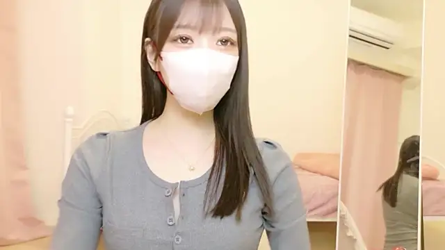 roachan  online show from 03/05/26, 12:35