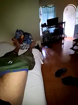 Snapshot of TrickingTroll chatting on 11/18/25, 09:07 TrickingTroll online show from 11/18/25, 09:07