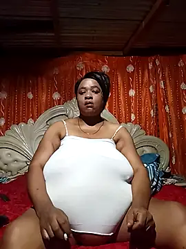 BUSTY QUEEEN online show from 10/22/25, 06:51