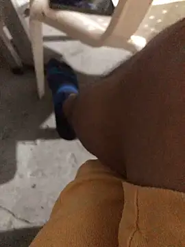 Snapshot of elpeluchenegroxxx3 chatting on 02/24/26, 02:56 elpeluchenegroxxx3 online show from 02/24/26, 02:56