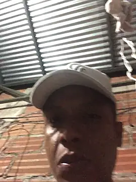 elpeluchenegroxxx3 online show from 03/04/26, 02:52