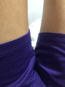 Snapshot of elpeluchenegroxxx3 chatting on 02/23/26, 03:41 elpeluchenegroxxx3 online show from 02/23/26, 03:41