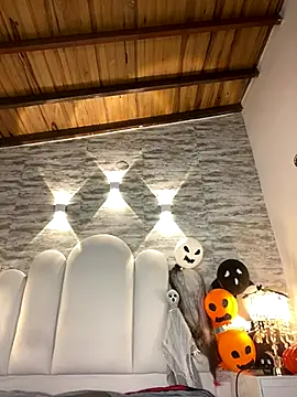 Snapshot of Kristy1_ chatting on 10/18/25, 11:12 Kristy1 online show from 10/18/25, 11:12