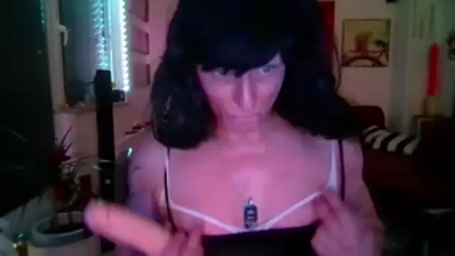 hellgirl1980 online show from 04/17/26, 11:29