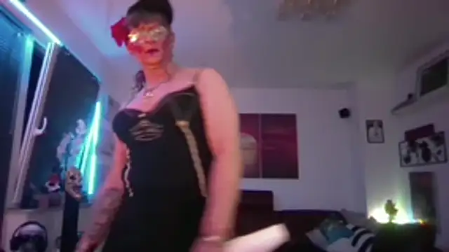 hellgirl1980 online show from 11/30/25, 03:07