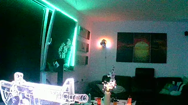 hellgirl1980 online show from 12/05/25, 08:06