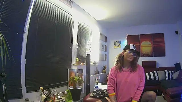 hellgirl1980 online show from 10/22/25, 02:11