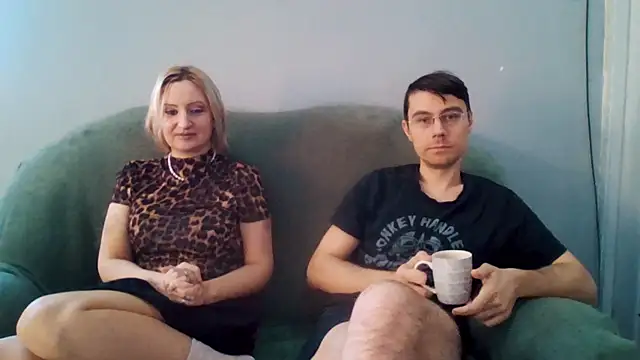 Snapshot of Eric_Basilio chatting on 12/14/25, 12:33 Eric Basilio online show from 12/14/25, 12:33