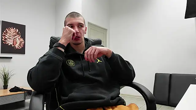 Ryan Dozer online show from 10/25/25, 07:40