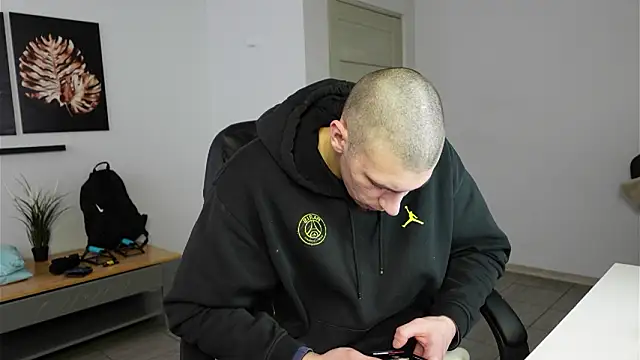 Ryan Dozer online show from 02/08/26, 07:28