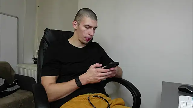 Ryan Dozer online show from 11/06/25, 08:29