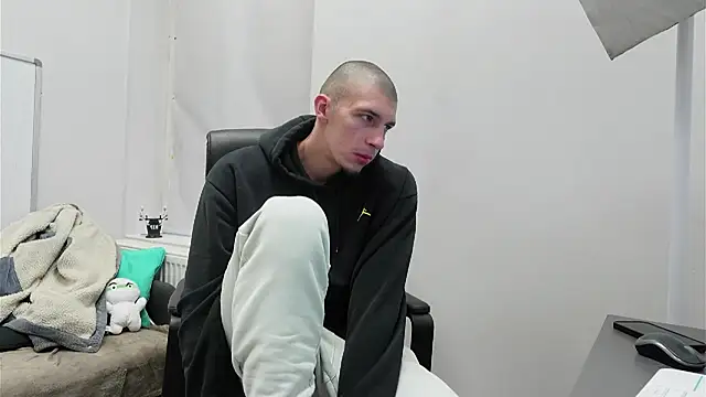 Ryan Dozer online show from 11/01/25, 06:51