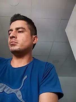 Andr3s69xxx online show from 02/07/26, 12:13