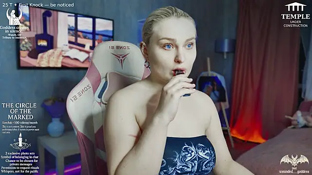 Wounded Goddess  online show from 11/04/25, 04:00