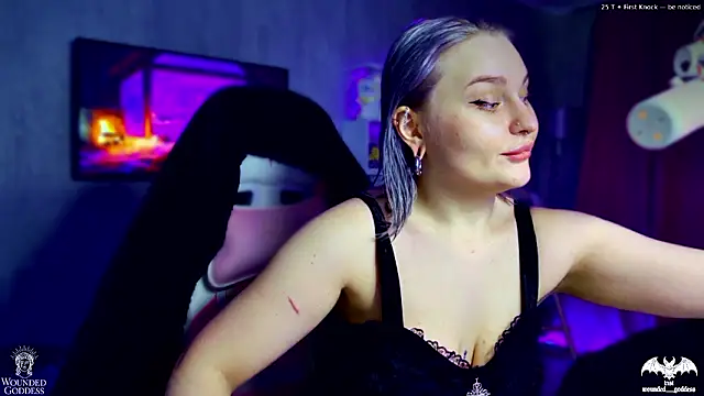 Wounded Goddess  online show from 01/14/26, 08:07