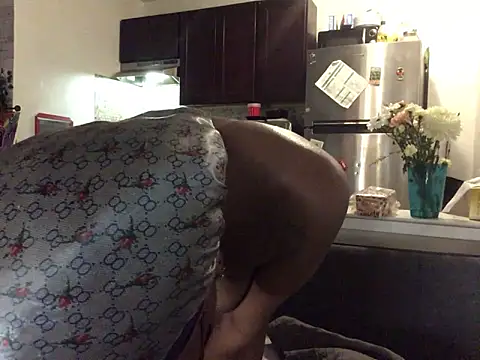 littyleesh1 online show from 03/17/26, 06:38