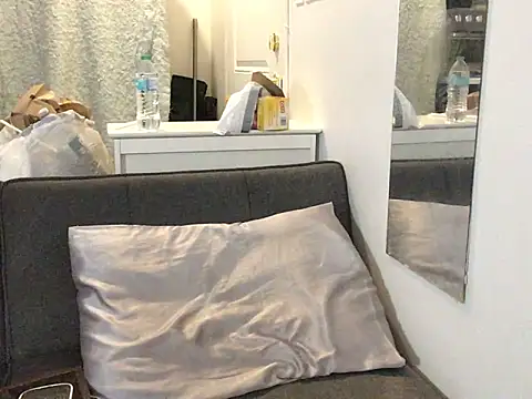 Snapshot of littyleesh1 chatting on 11/01/25, 03:13 littyleesh1 online show from 11/01/25, 03:13