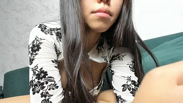 Snapshot of Ayumi_rin chatting on 09/22/25, 12:38 Ayumi rin online show from 09/22/25, 12:38