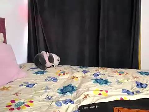 charlottekiss99 online show from 04/01/26, 01:52