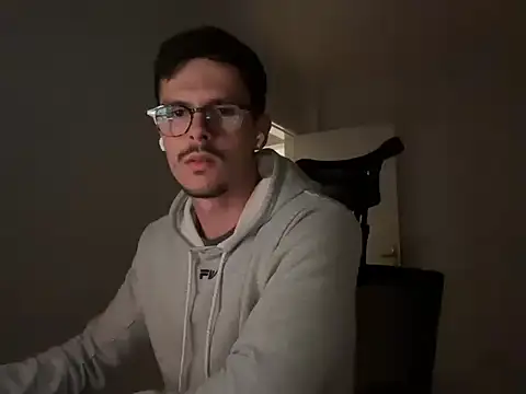 Snapshot of gabemodel chatting on 11/08/25, 12:25 gabemodel online show from 11/08/25, 12:25