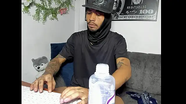 carl jhonson821 online show from 11/06/25, 09:13