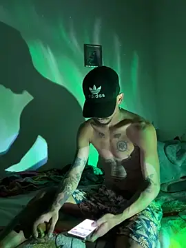 carl jhonson821 online show from 10/27/25, 09:21