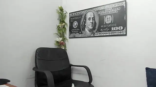 carl jhonson821 online show from 11/30/25, 08:37