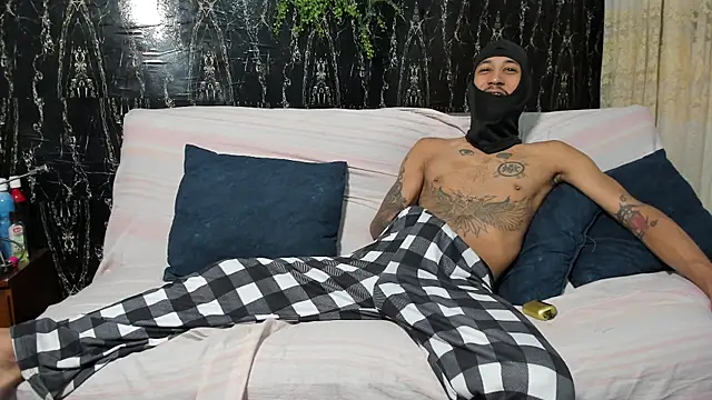 carl jhonson821 online show from 10/06/25, 02:18