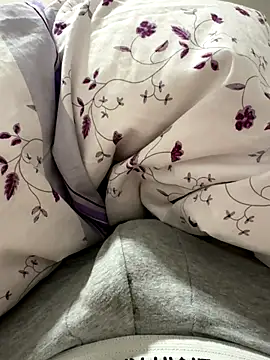 Snapshot of JJ_131 chatting on 10/15/25, 06:16 JJ 131 online show from 10/15/25, 06:16