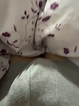 Snapshot of JJ_131 chatting on 09/15/25, 04:40 JJ 131 online show from 09/15/25, 04:40