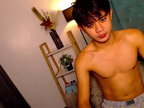 NautyBoyBrazeen 143 online show from 12/20/25, 06:44