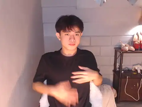 NautyBoyBrazeen 143 online show from 03/25/26, 12:37